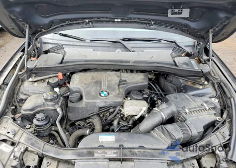 2015 BMW X1 xDrive28I z USA, uszkodzony, nr VIN WBAVL1C51FVY35186